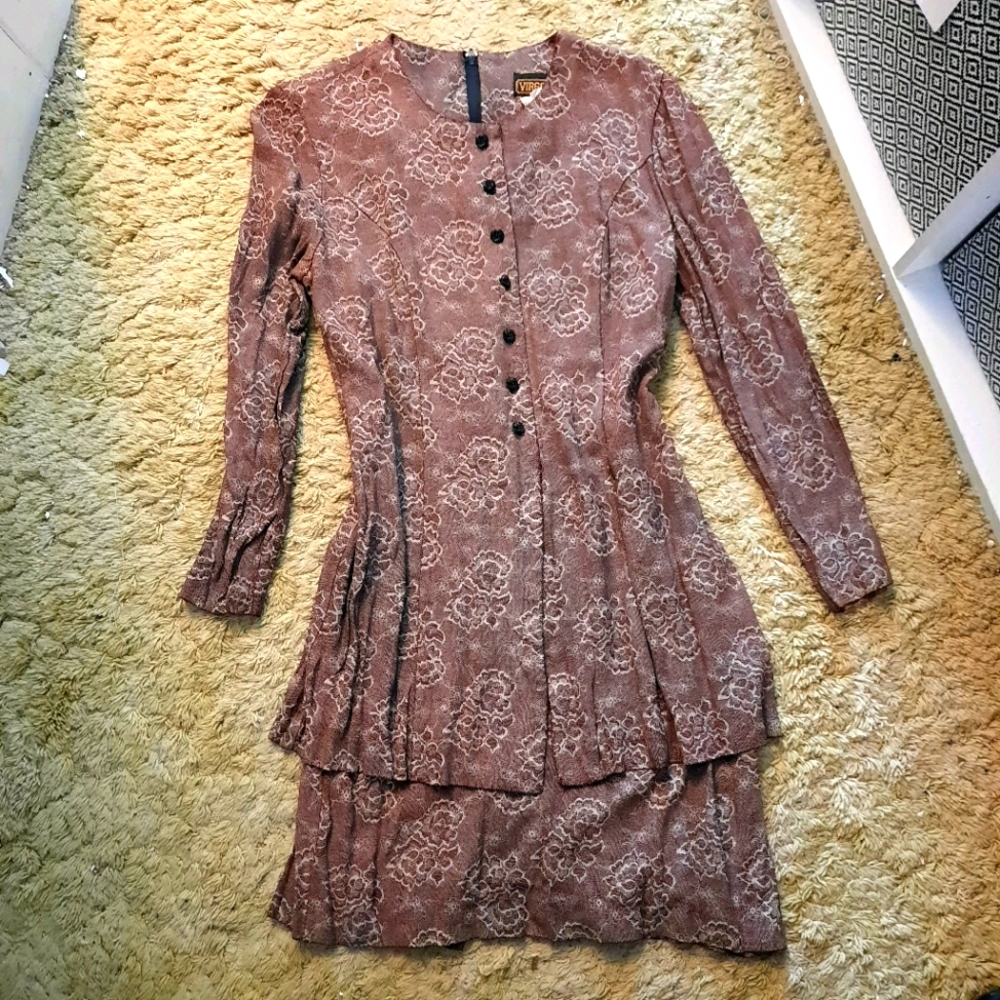Vintage Virgo 2 brown princessy dress